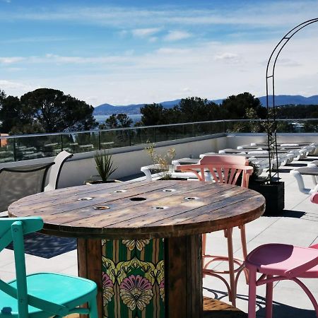 Mobil Home Neuf Camping L Ile Dor Plage St Raphael Avec Piscine Saint-Raphaël Екстериор снимка