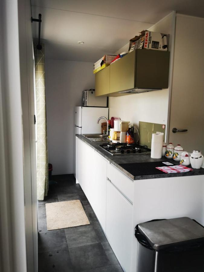 Mobil Home Neuf Camping L Ile Dor Plage St Raphael Avec Piscine Saint-Raphaël Екстериор снимка