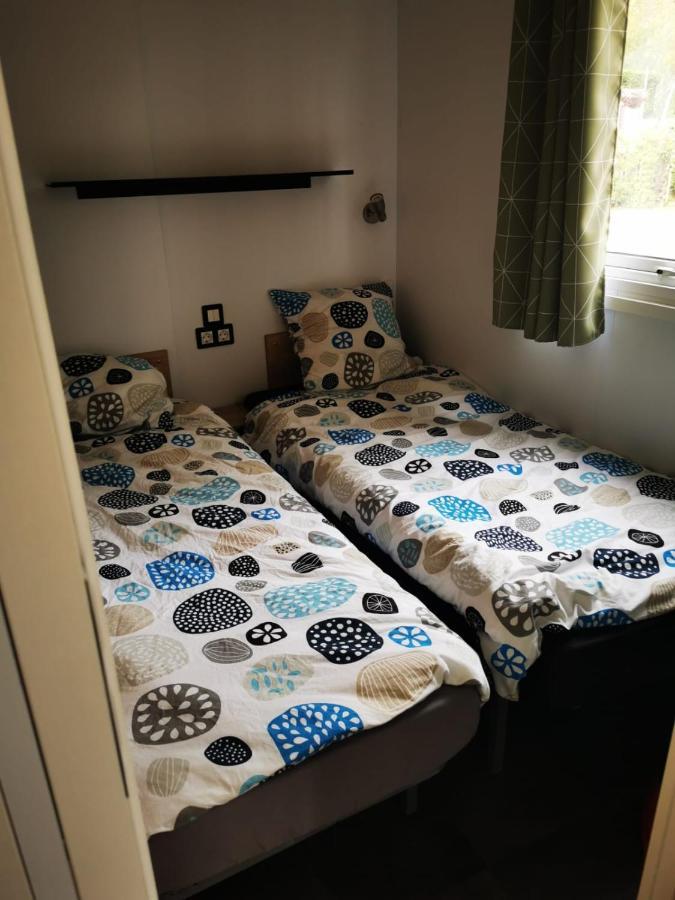 Mobil Home Neuf Camping L Ile Dor Plage St Raphael Avec Piscine Saint-Raphaël Екстериор снимка