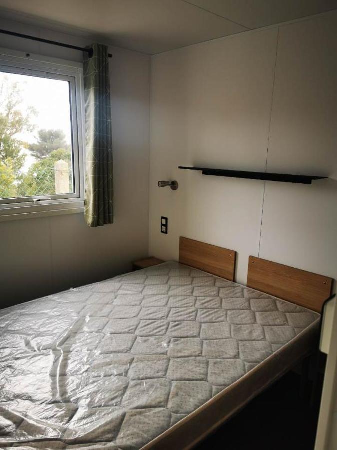 Mobil Home Neuf Camping L Ile Dor Plage St Raphael Avec Piscine Saint-Raphaël Екстериор снимка